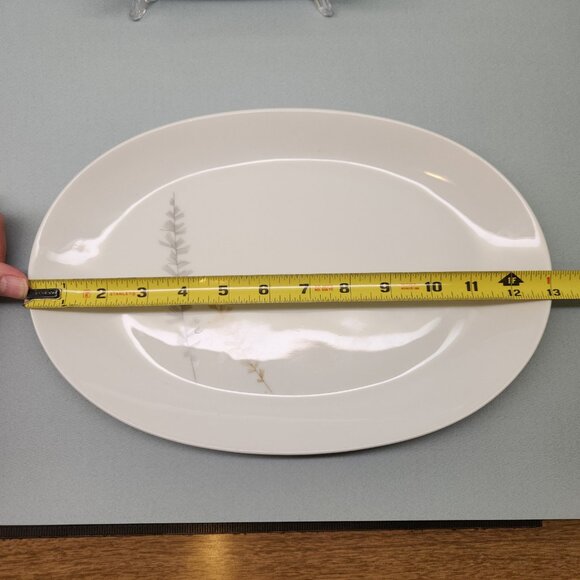 13" x 9" Hutschenreuther Platter - Pattern 8895 - Gold & Silver Sprigs - MCM - Picture 5 of 5